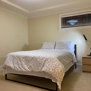 Spacious Modern New , Vancouver Canada