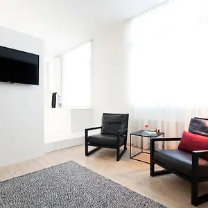 Maison Nationale Flats & 5* Amberes